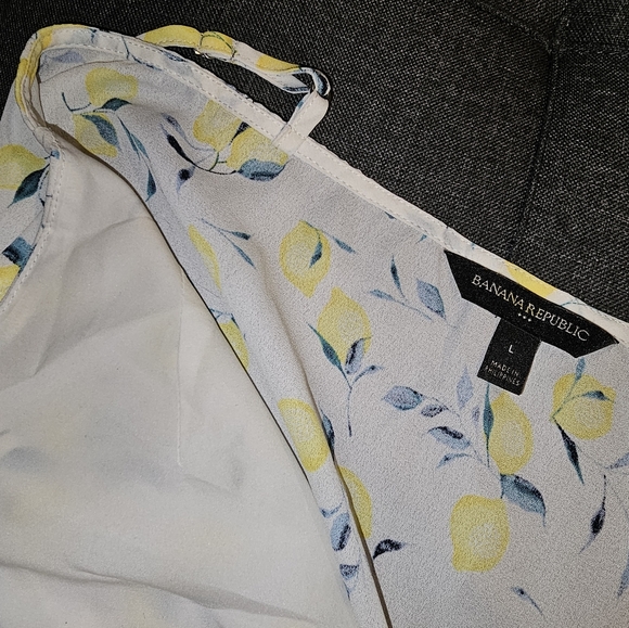 Lemons and Sprigs Flowy Garden Camisole - Picture 3 of 4